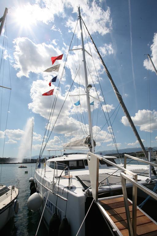 Floatinn Boat-Bnb Geneva Exterior photo