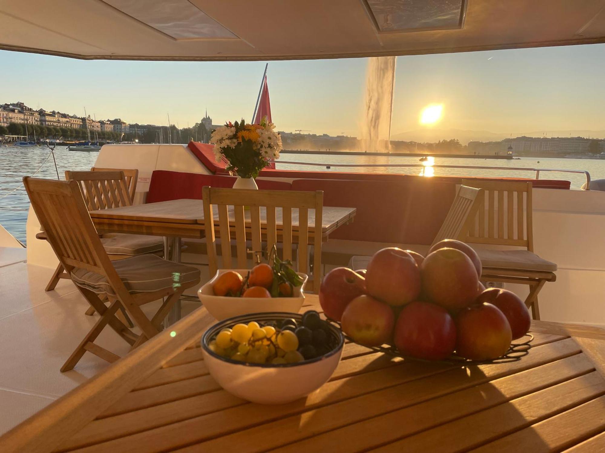 Floatinn Boat-Bnb Geneva Exterior photo
