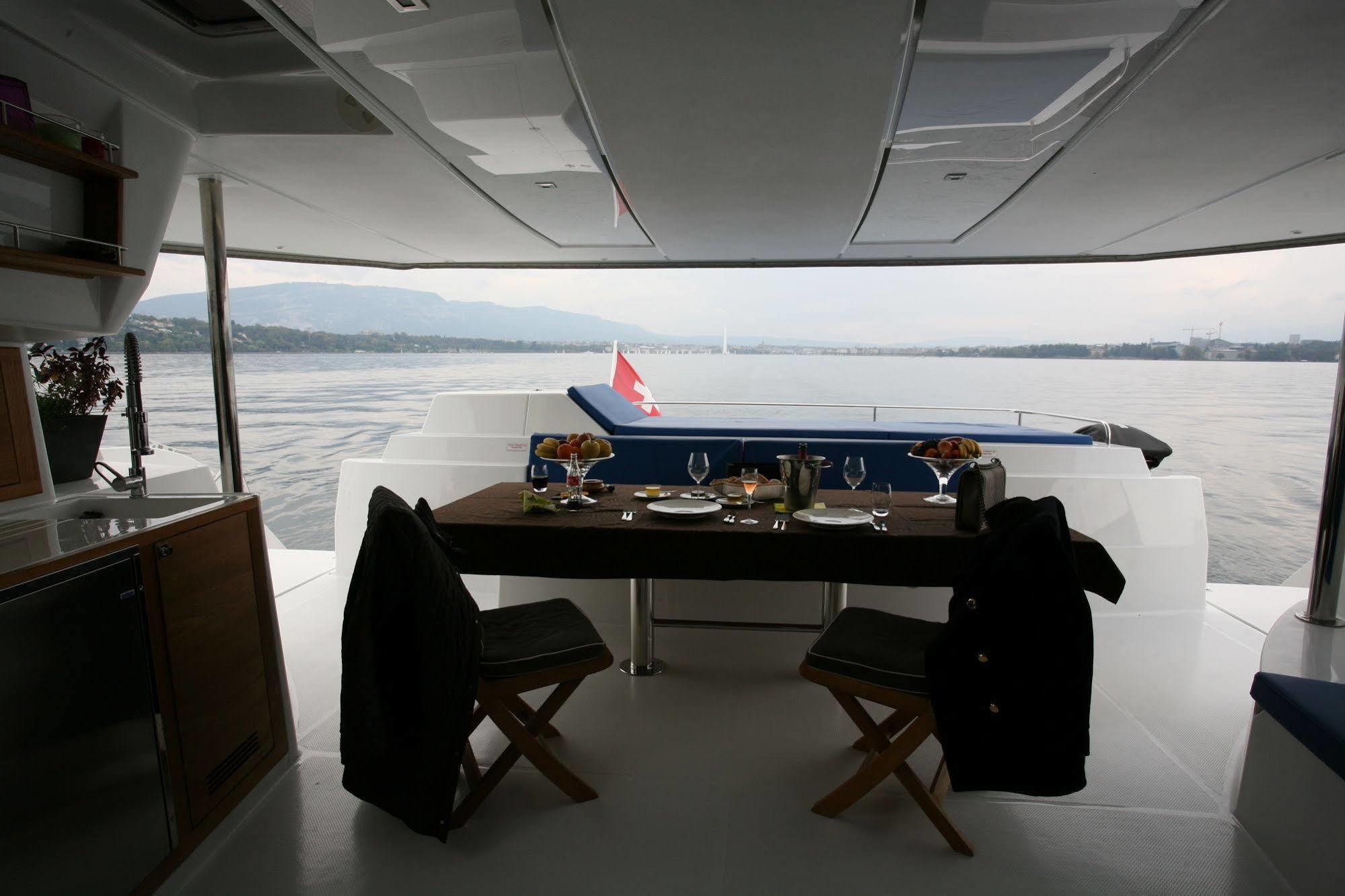 Floatinn Boat-Bnb Geneva Exterior photo
